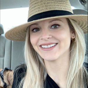 Meet your Posher, Kaylee